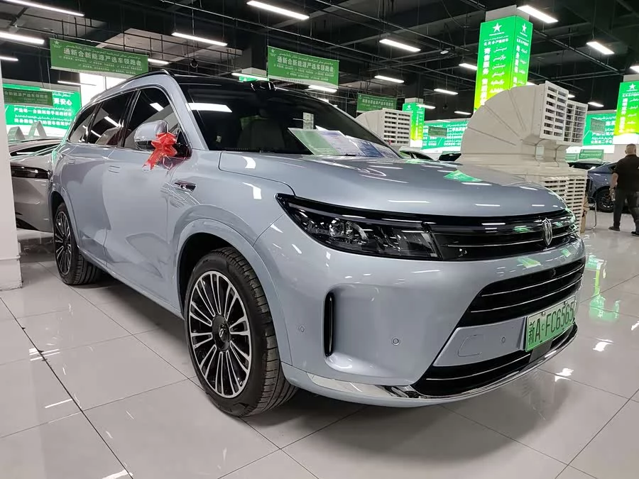 AITO Wenjie M7