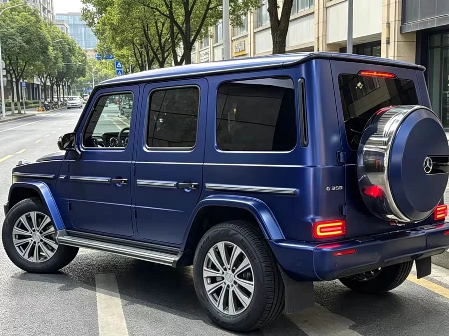 Mercedes Benz G-rated