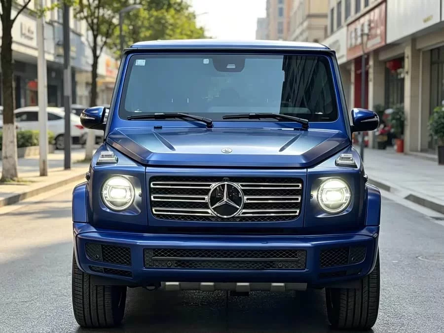 Mercedes Benz G-rated