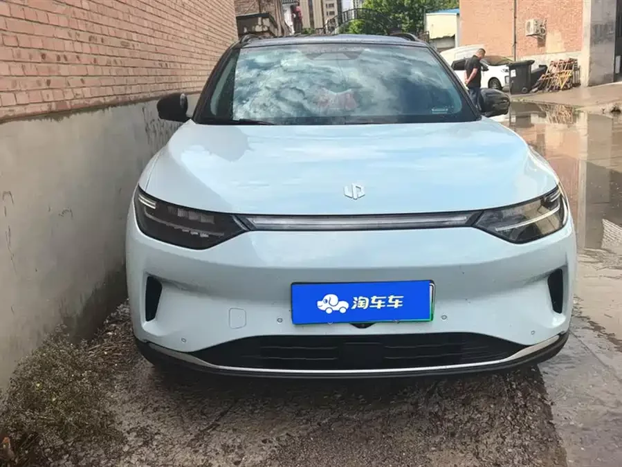Leapmotor C11