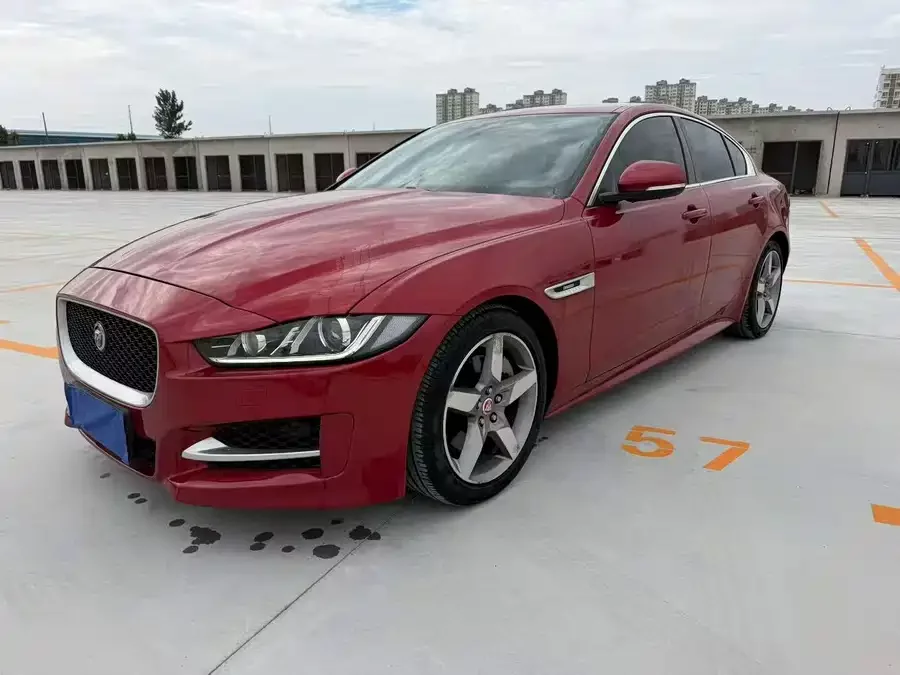 Jaguar XE