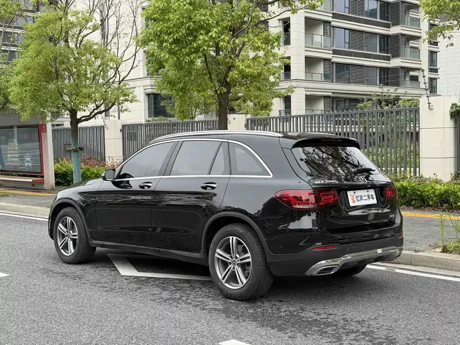 Mercedes Benz GLC