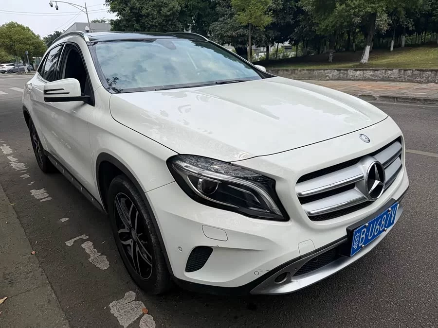 Mercedes Benz GLA
