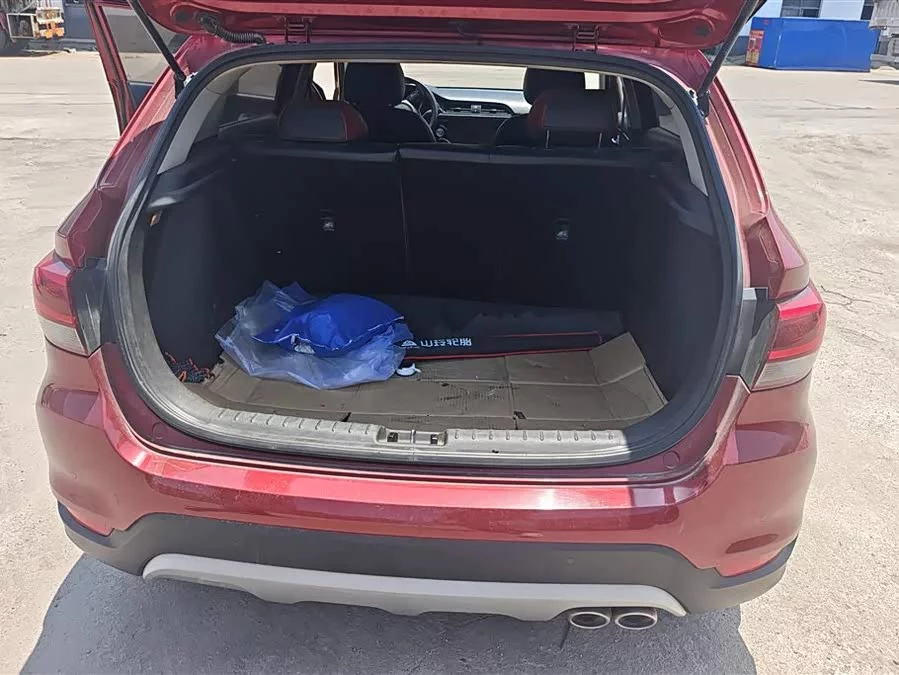 Kia KX CROSS