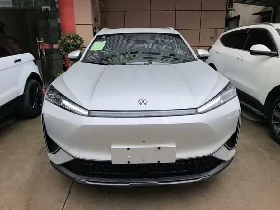 Dongfeng L7