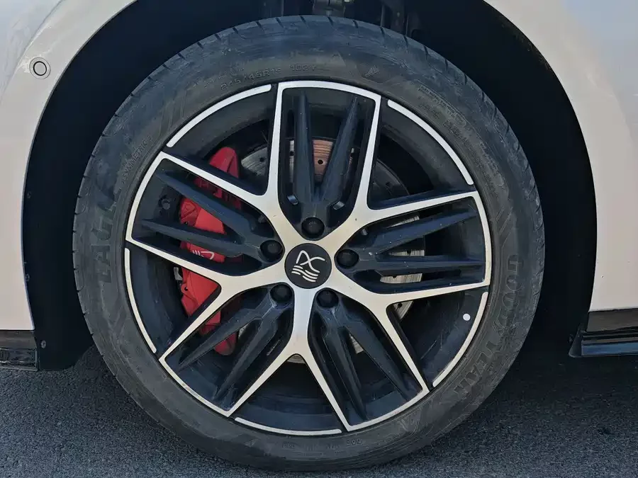 BYD Han L