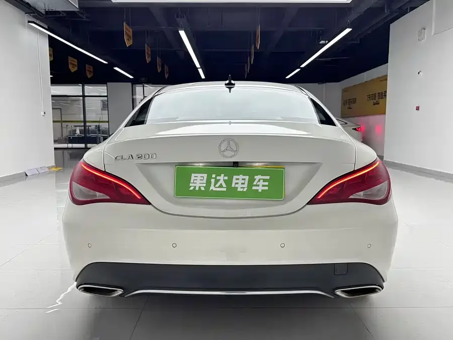 Mercedes-Benz CLA