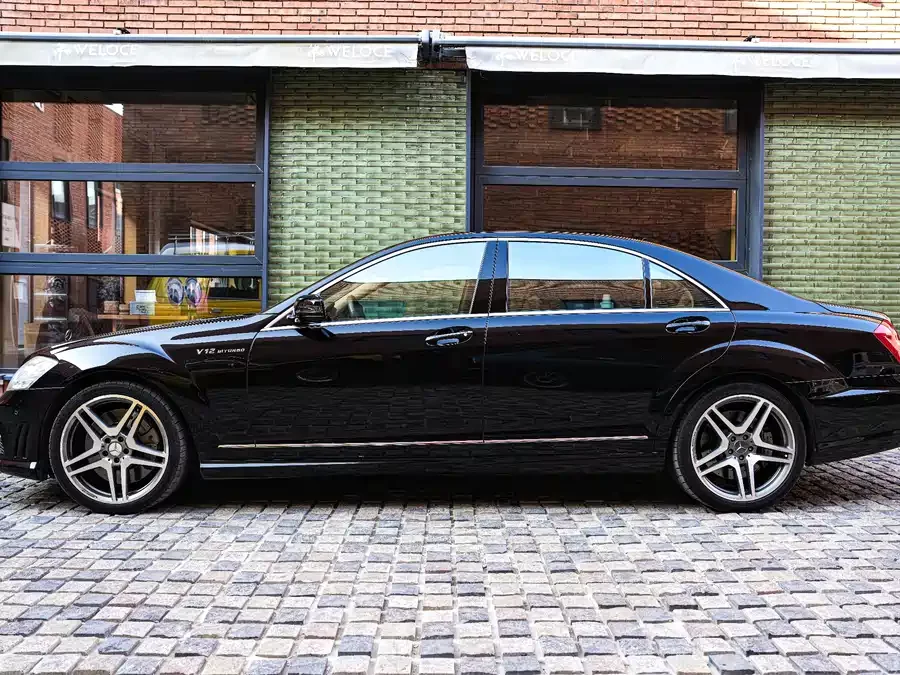 Mercedes Benz S-Class AMG