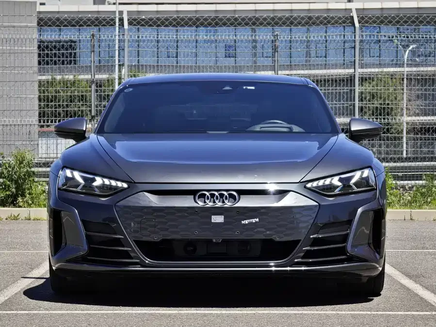 Audi e-tron GT