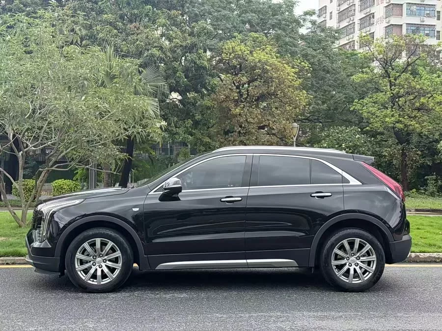 Cadillac XT4