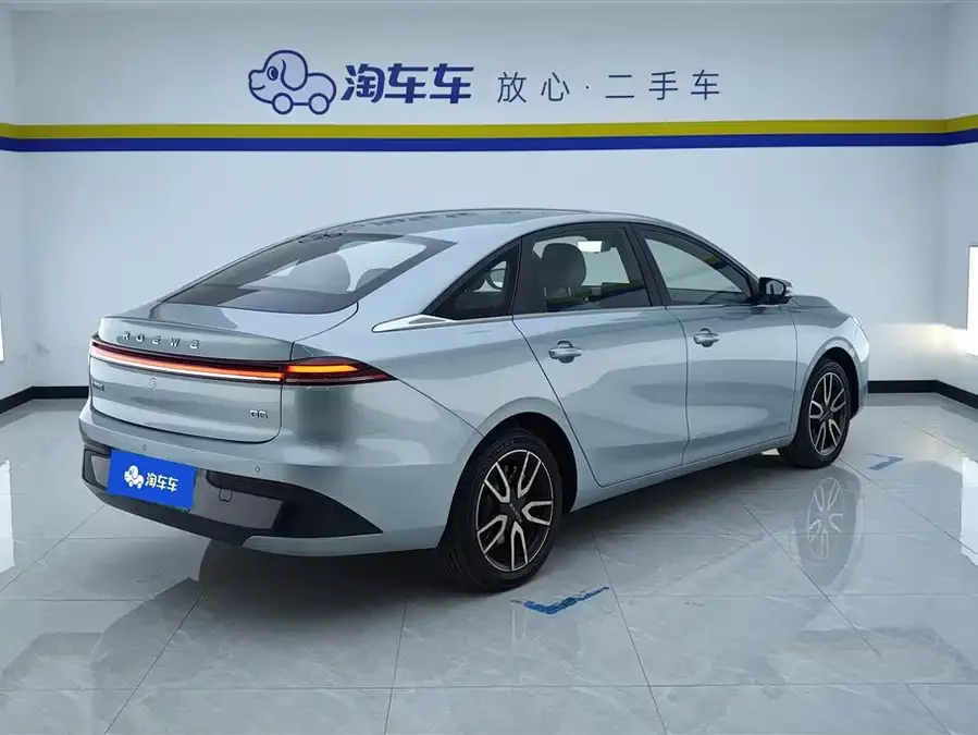 Roewe D6