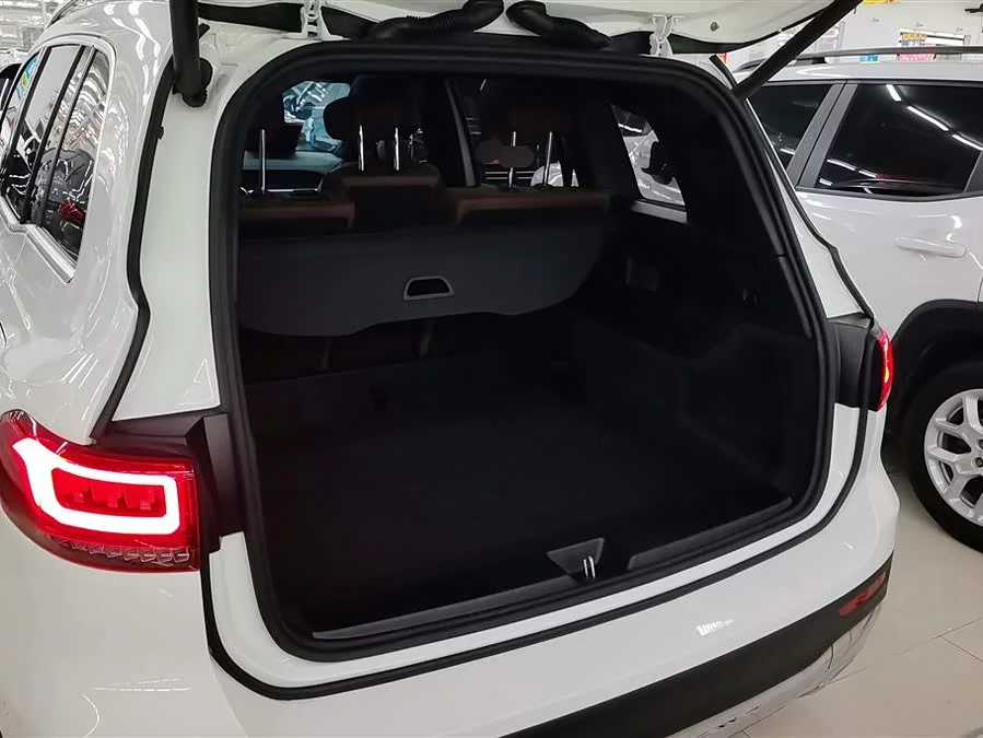 Mercedes Benz GLB