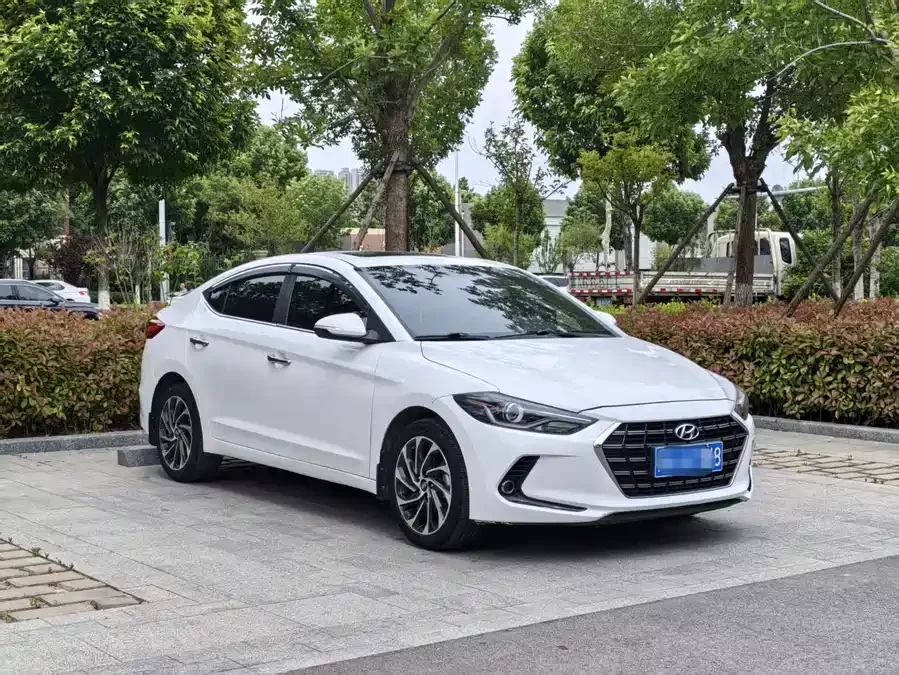 Hyundai elantra
