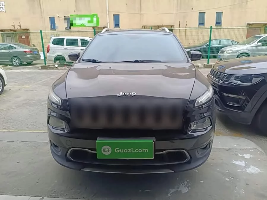 Jeep Cherokee