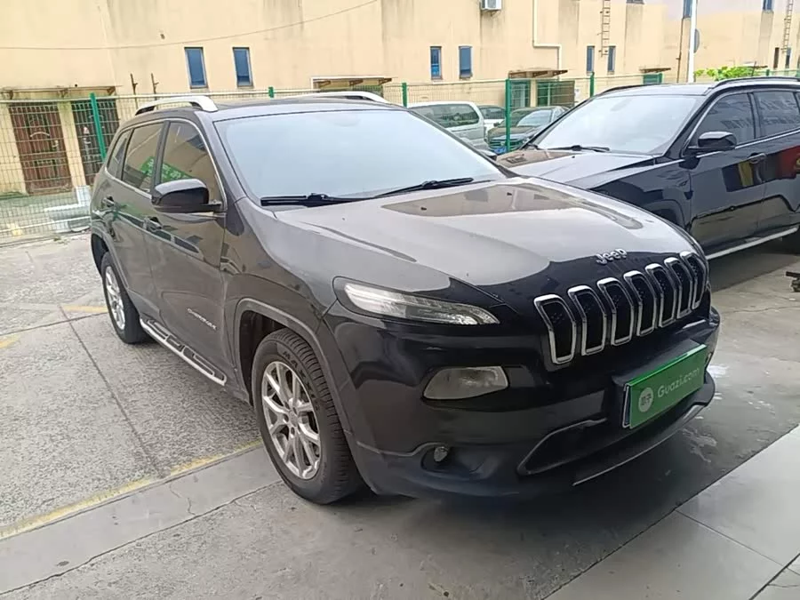 Jeep Cherokee