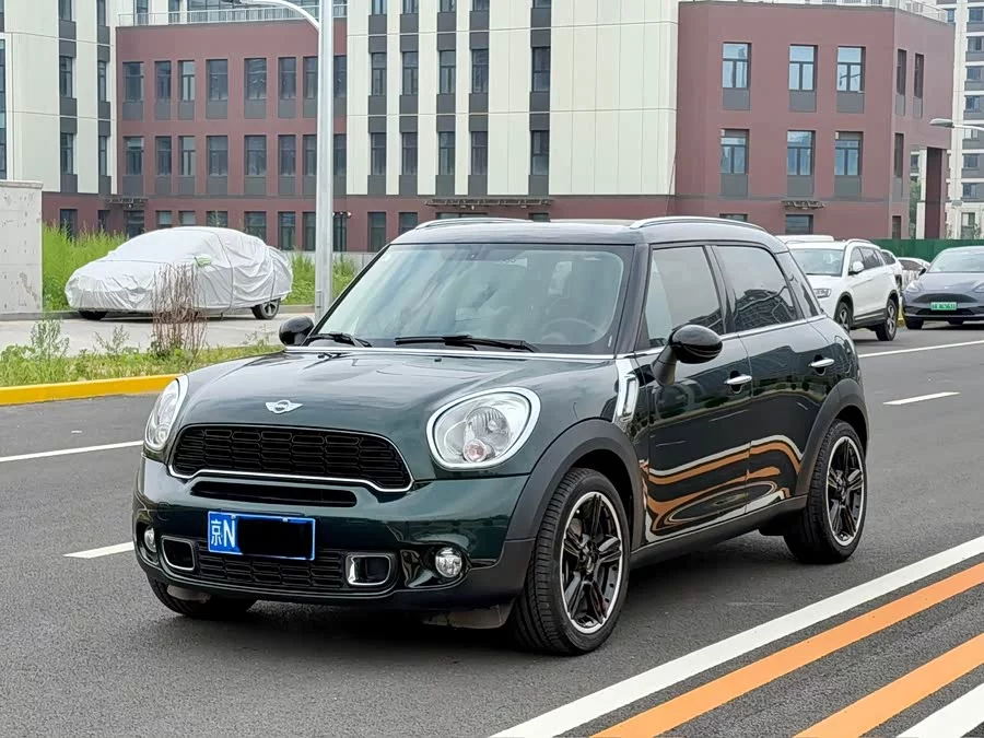 MINI COUNTRYMAN