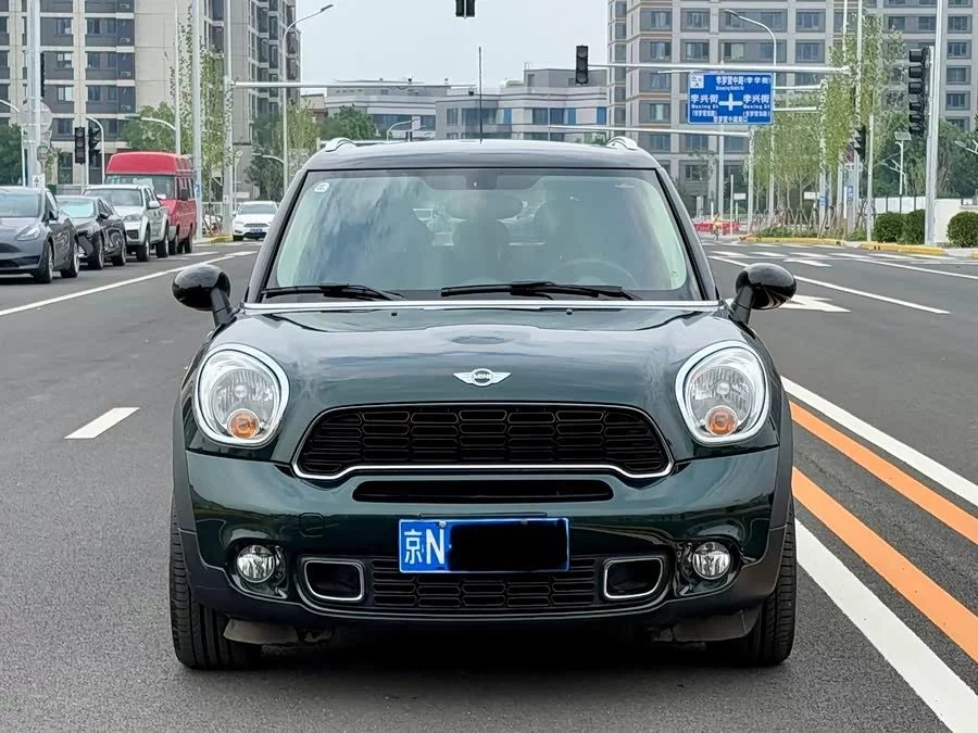 MINI COUNTRYMAN