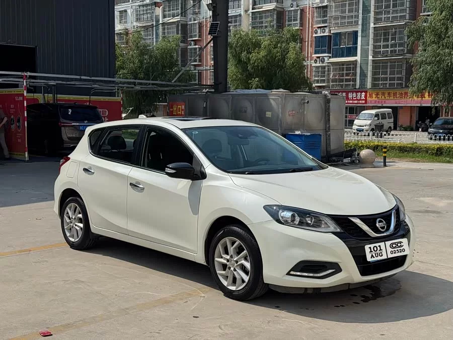 Nissan Tiida