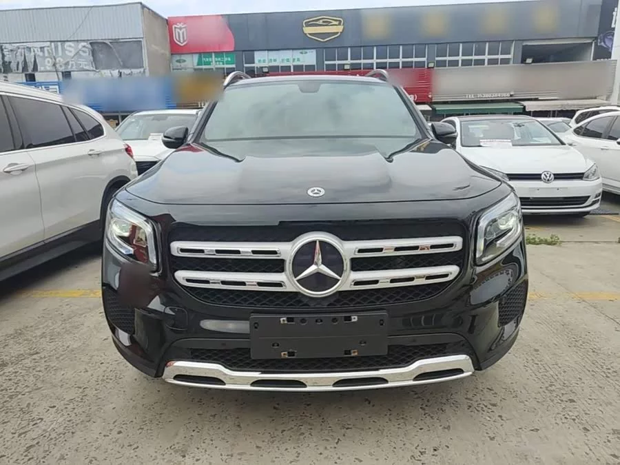 Mercedes Benz GLB