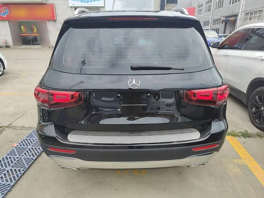 Mercedes Benz GLB