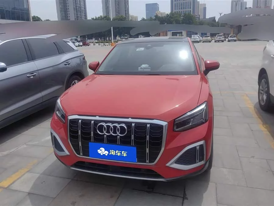 Audi Q2L