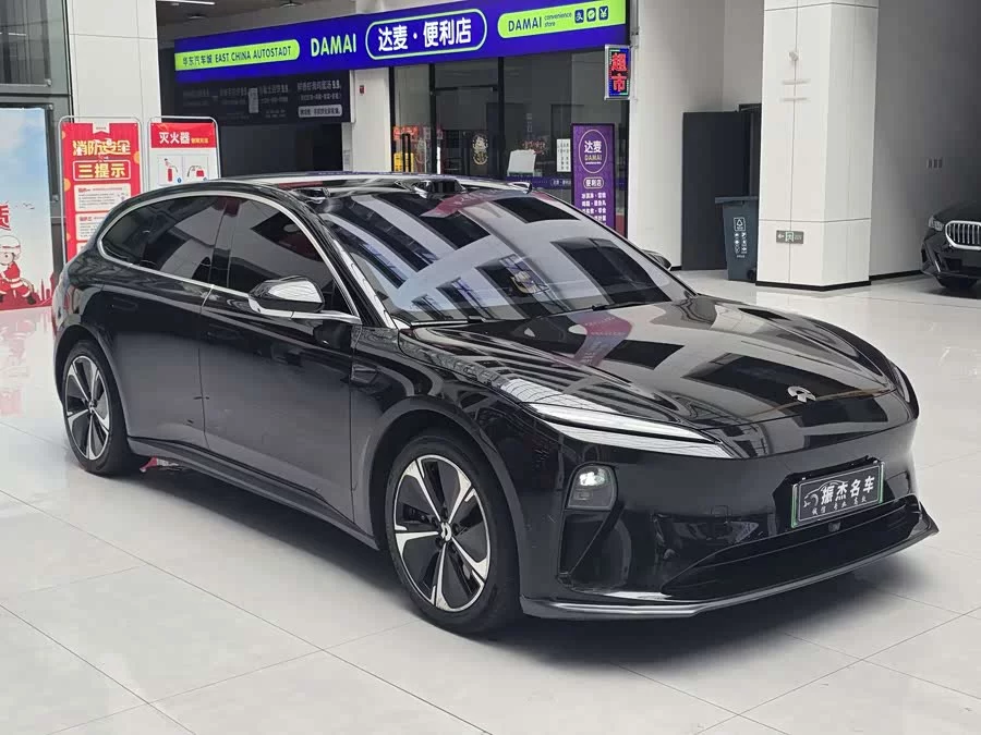 NIO ET5T