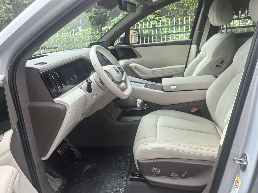 BYD N8L
