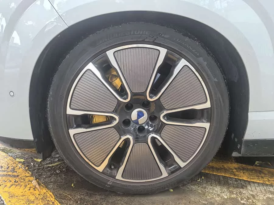BYD N8L