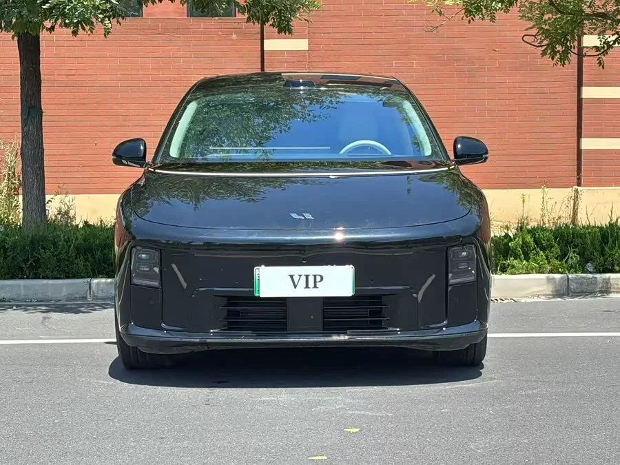 Li Ideal i8