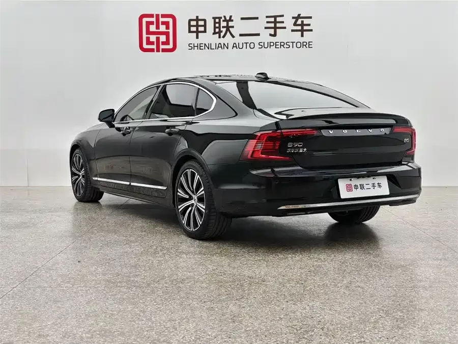 Volvo S90