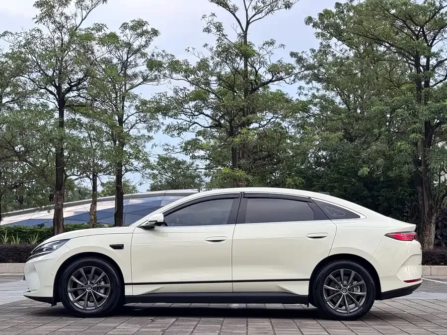 BYD Qin L