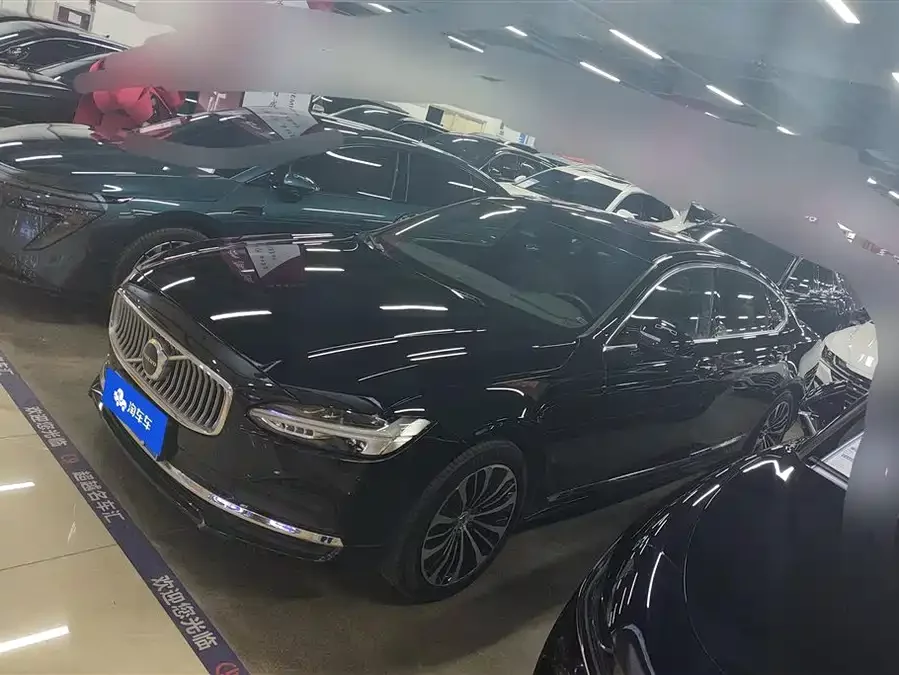 Volvo S90