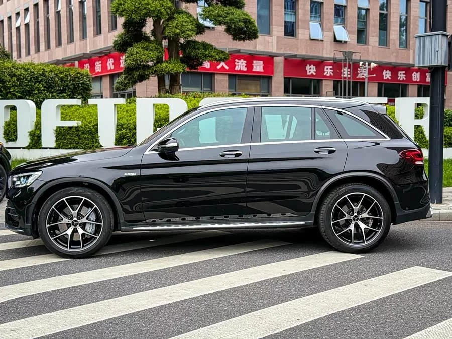 Mercedes Benz GLC AMG