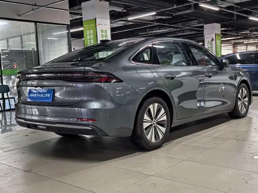 Geely Galaxy A7 EM
