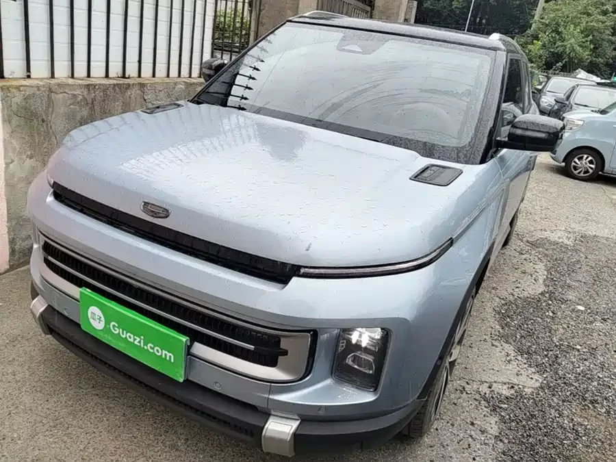 Geely ICON