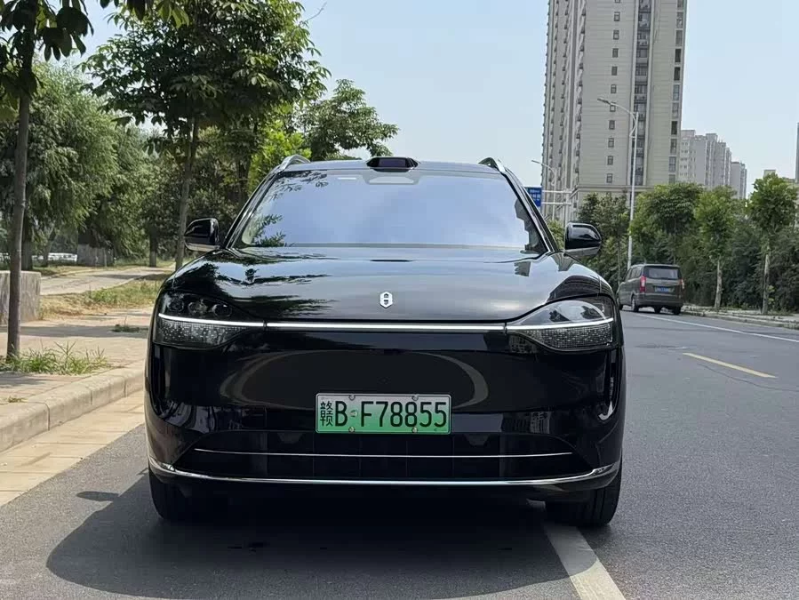 AITO Wenjie M9