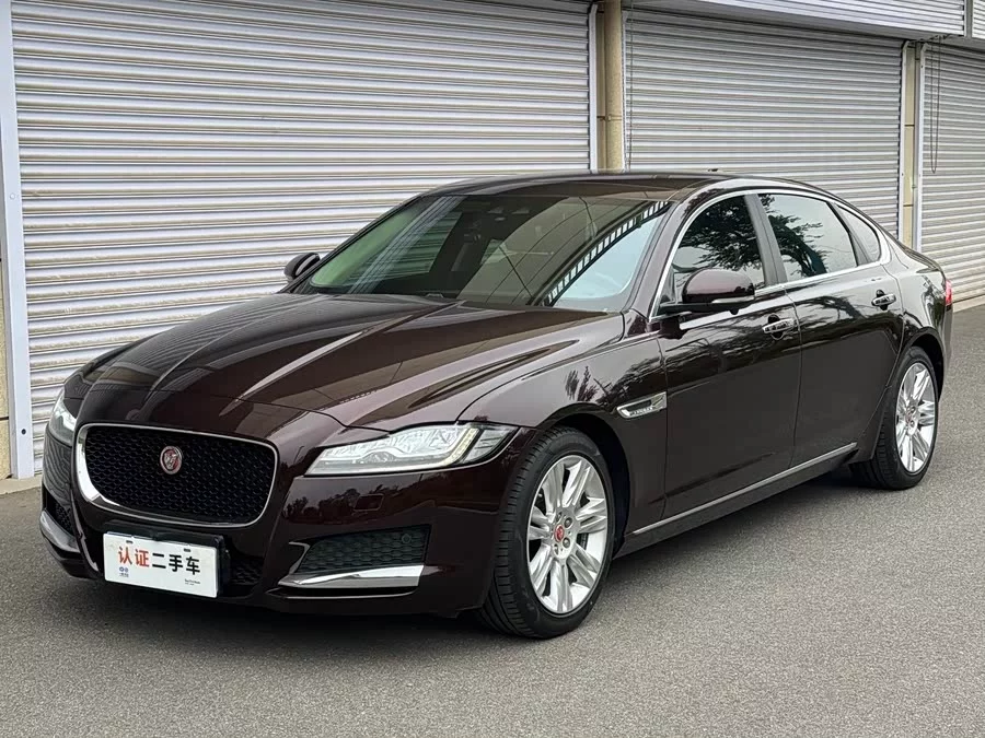 Jaguar XFL