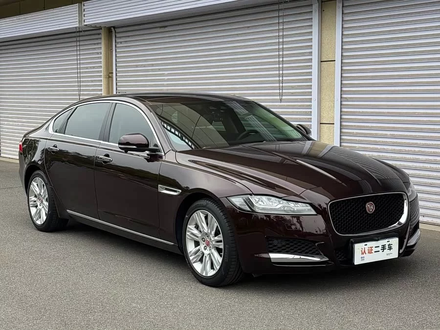 Jaguar XFL