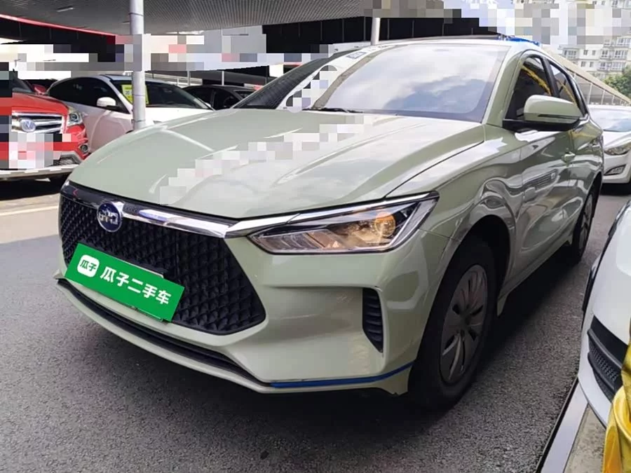BYD e2