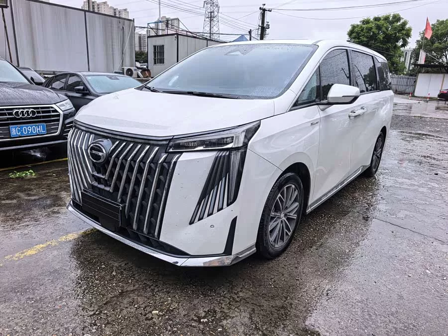 GAC Trumpchi M8
