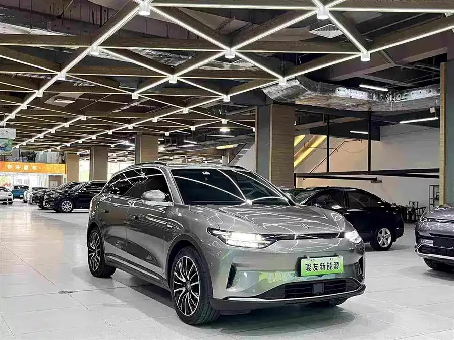 Leapmotor C11