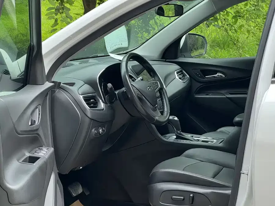 Chevrolet Explorer