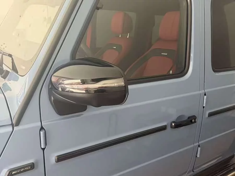 Mercedes Benz G-rated