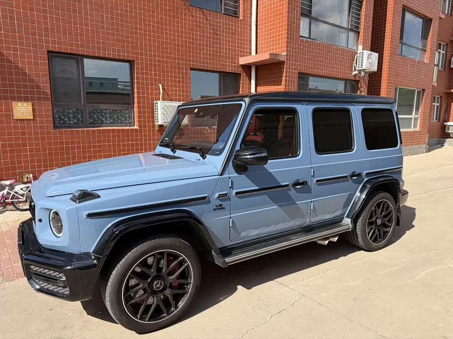 Mercedes Benz G-rated