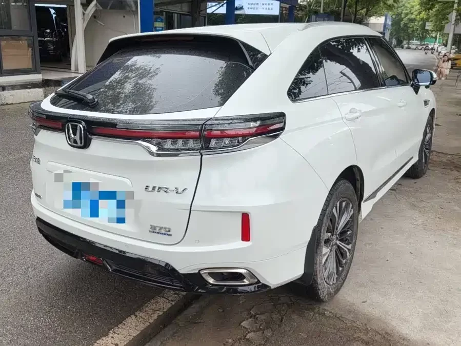 Honda UR-V