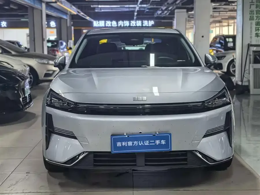 Geely Galaxy L6
