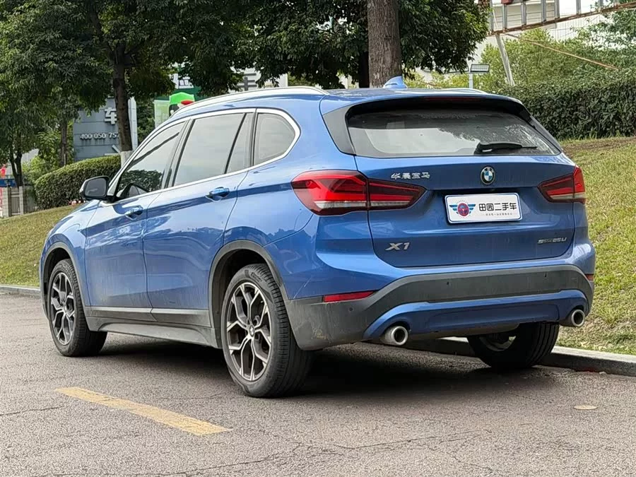 BMW X1