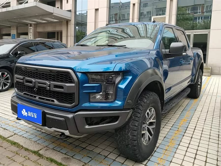 Ford F-150 Raptor