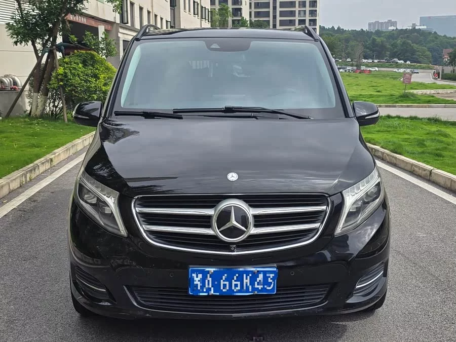 Mercedes Benz Class V