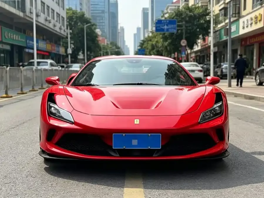 Ferrari F8